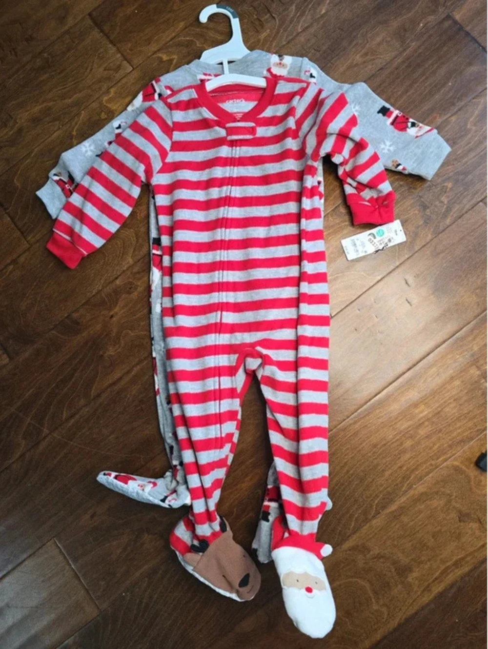 18m brand new christmas pajamas from carter's item, 333G6